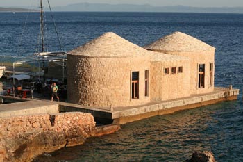 Cres